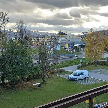 Wohnung In Bahnhofsnaehe Mit Balkon - 35 M2 Gmunden Exterior photo