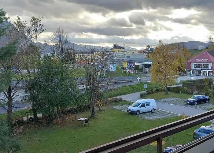 Wohnung In Bahnhofsnaehe Mit Balkon - 35 M2