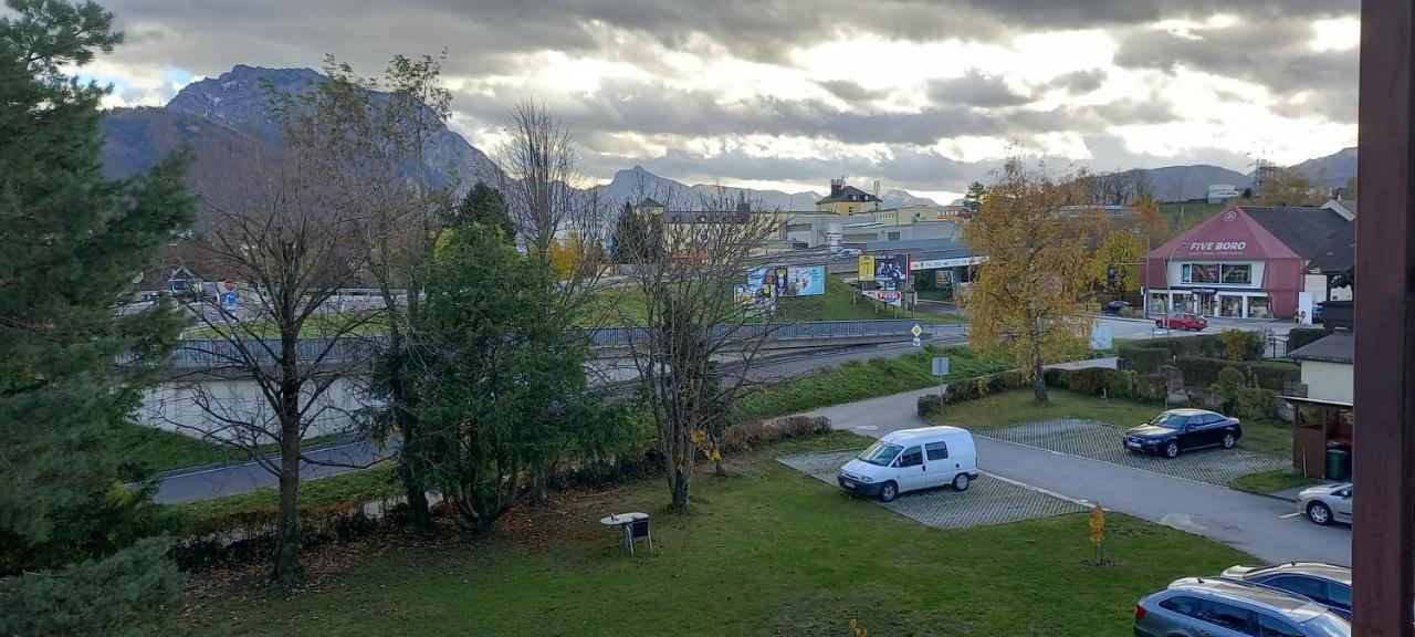 In Bahnhofsnaehe Mit Balkon - 35 M2 Apartment Gmunden