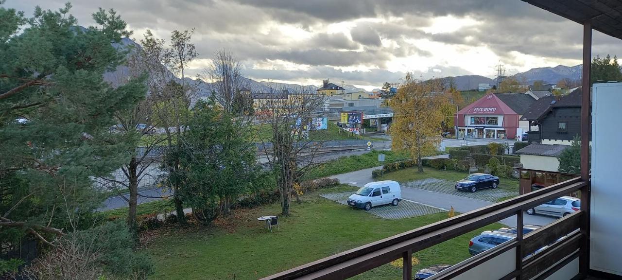 Apartment In Bahnhofsnaehe Mit Balkon - 35 M2 *