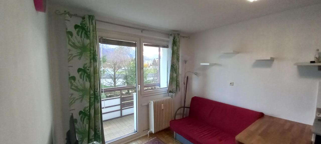 In Bahnhofsnaehe Mit Balkon - 35 M2 Gmunden